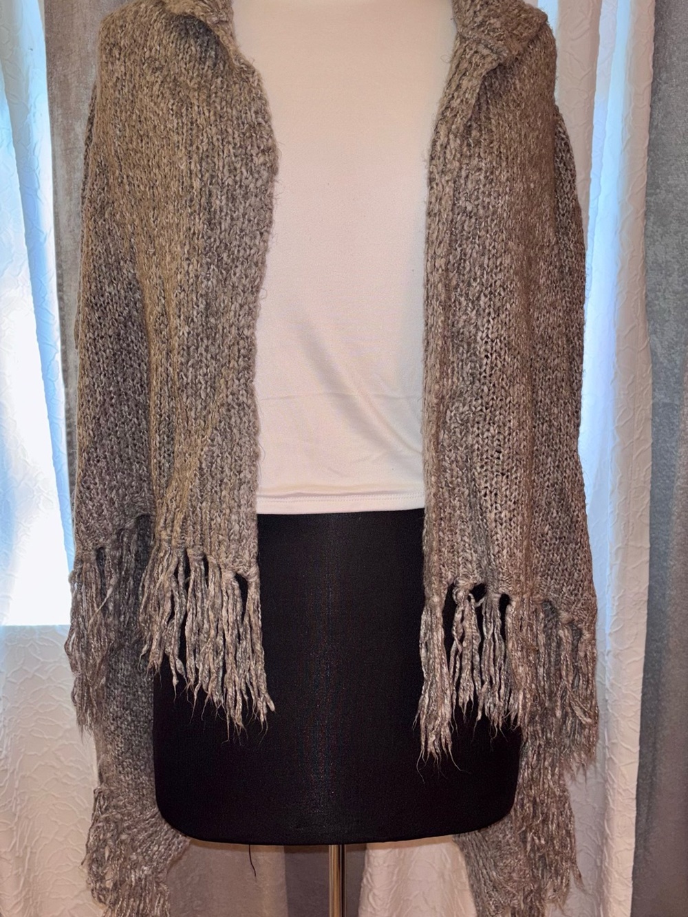 Bandolino Open-Front Fringe Knit Cardigan